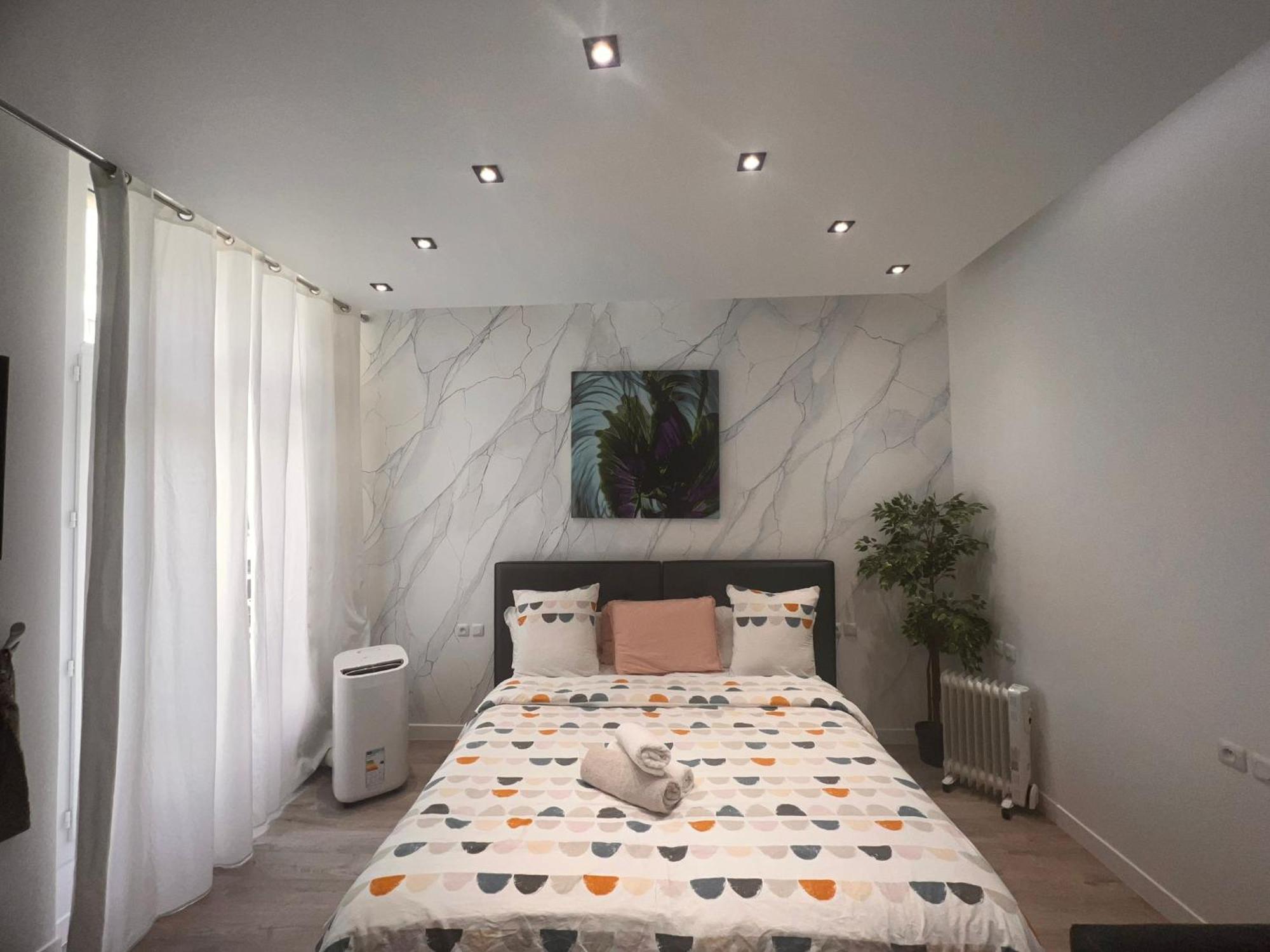 Cosy Studio Champs-Elysees - Hala ปารีส ภายนอก รูปภาพ