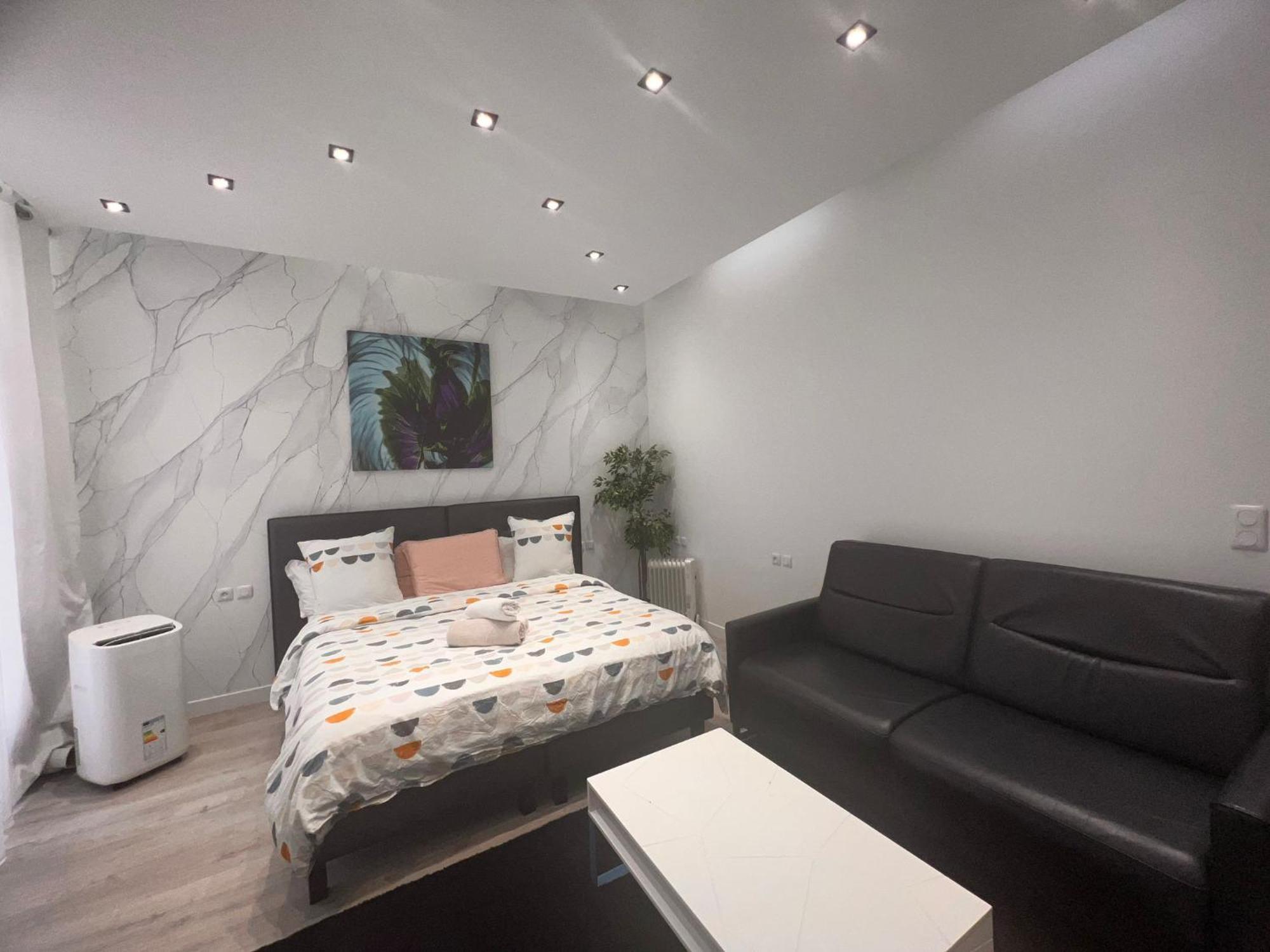 Cosy Studio Champs-Elysees - Hala ปารีส ภายนอก รูปภาพ